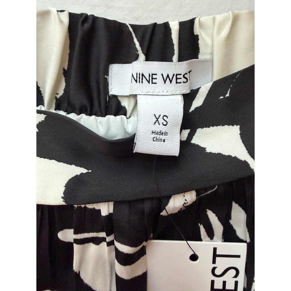 New Nine West Black White Floral Maxi Satin Skirt Tiered Elastic Waist XS - Picture 5 of 9
